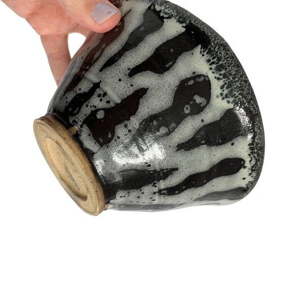 Amateur Pottery Small Bowl Stripe Glazed - Picture 8 of 11